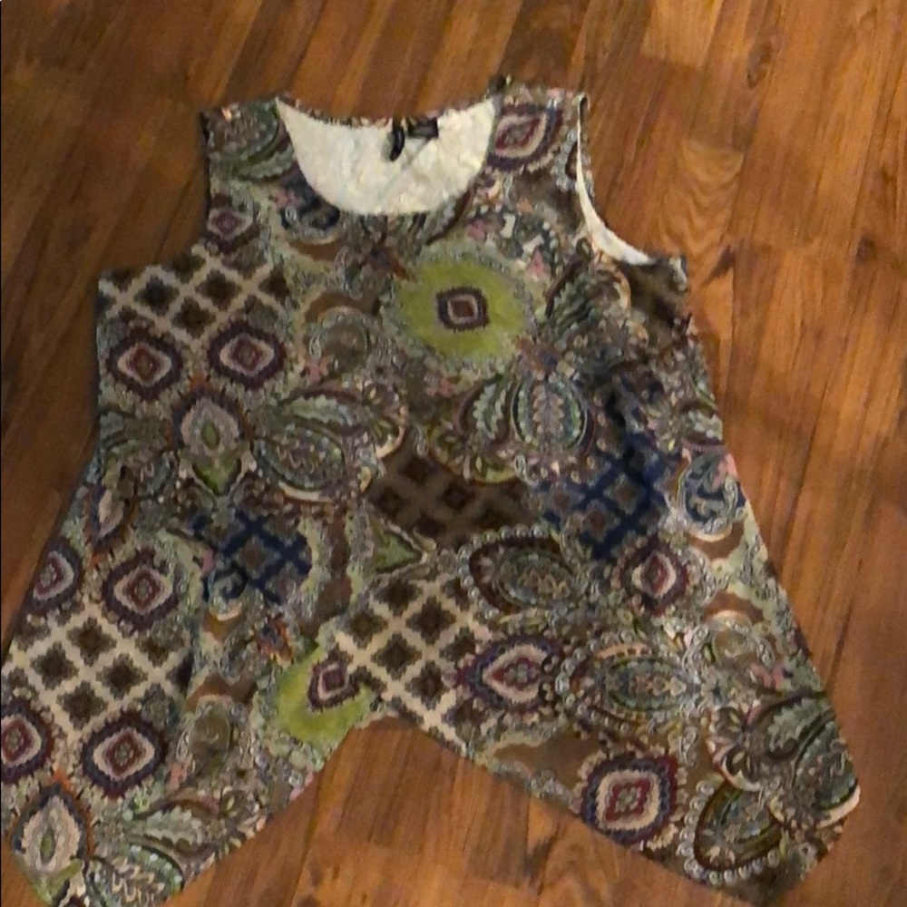 Multi-colored Sleeveless Blouse